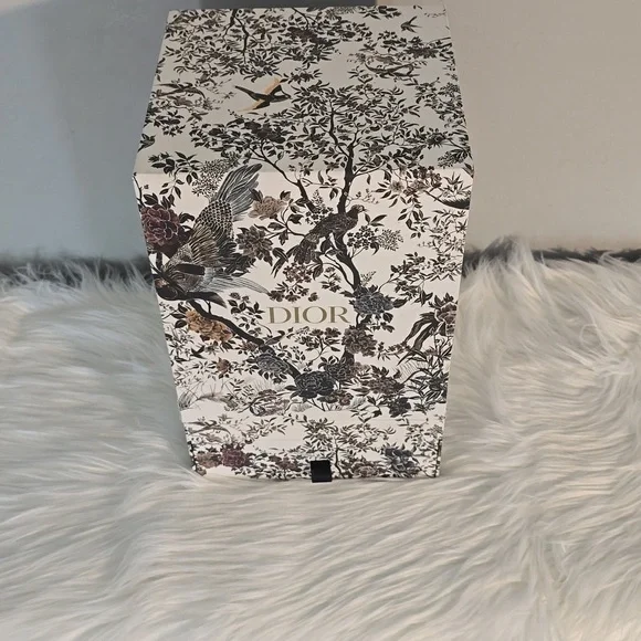 Very Rare!!! Dior VIP gift mid autumn festival mooncake decor. - Picture 11 of 11